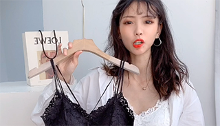 小曼吊带蕾丝背心口播视频种草视频用于主图展示